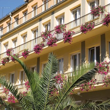 Aparthotel Dom Zdrojowy Jelenia Góra Exterior foto