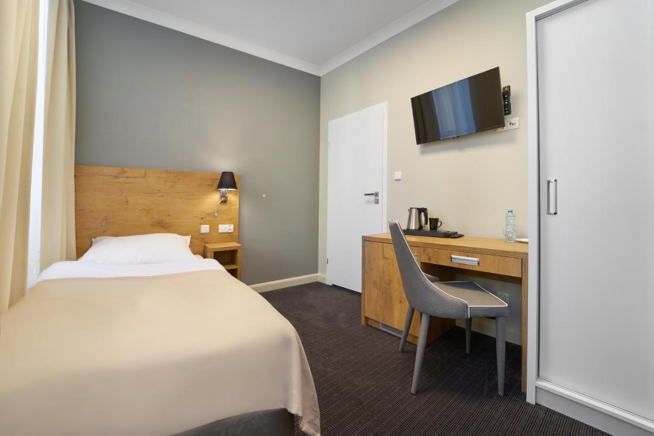 Aparthotel Dom Zdrojowy Jelenia Góra Exterior foto