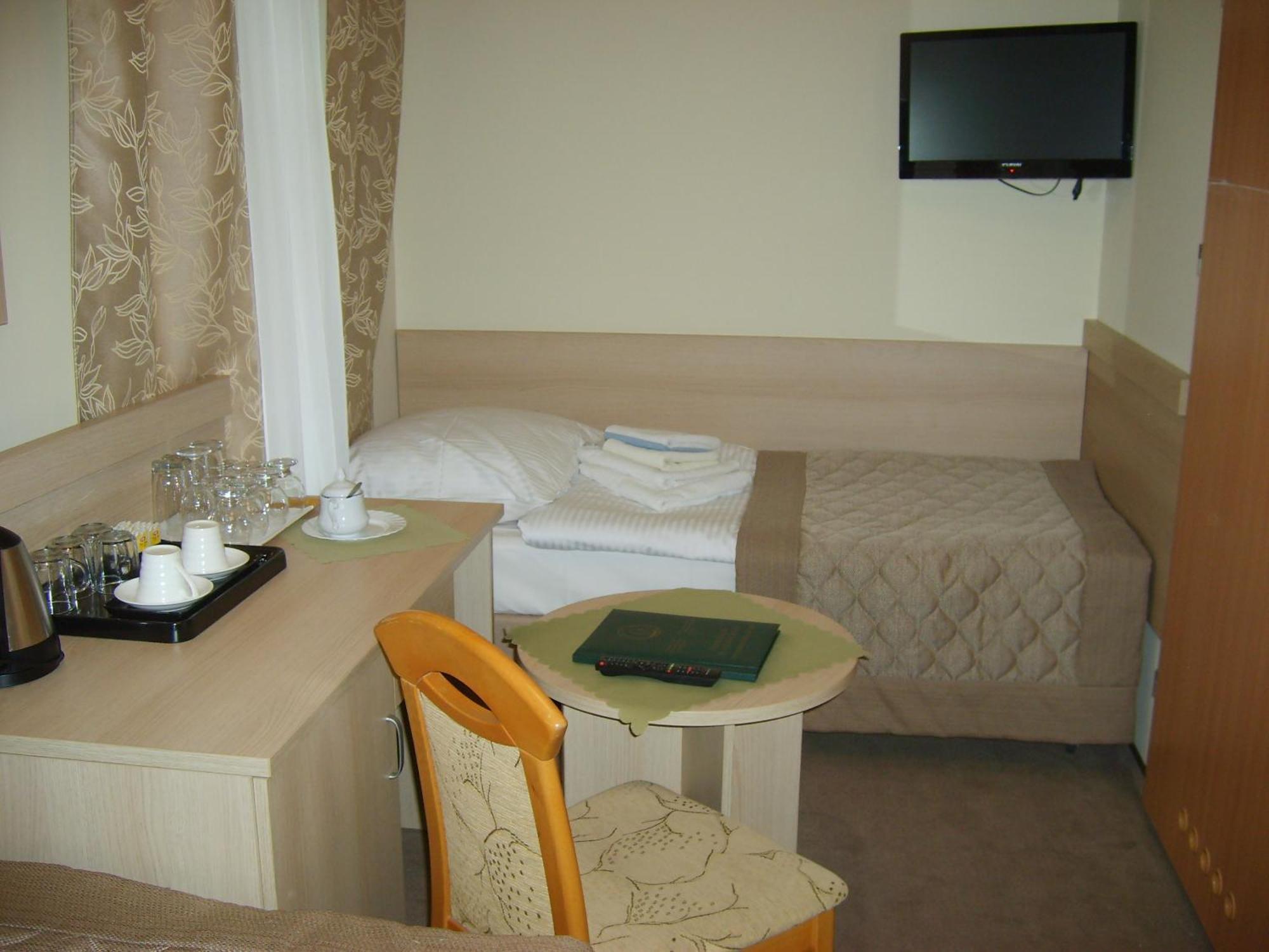 Aparthotel Dom Zdrojowy Jelenia Góra Exterior foto